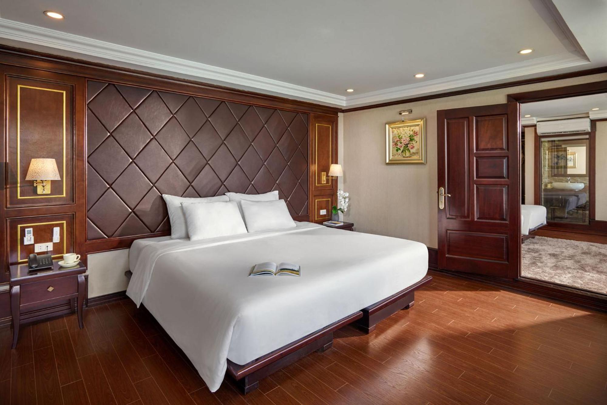 Hotel Le Journey Elegance Cruise Ha Long Exterior foto