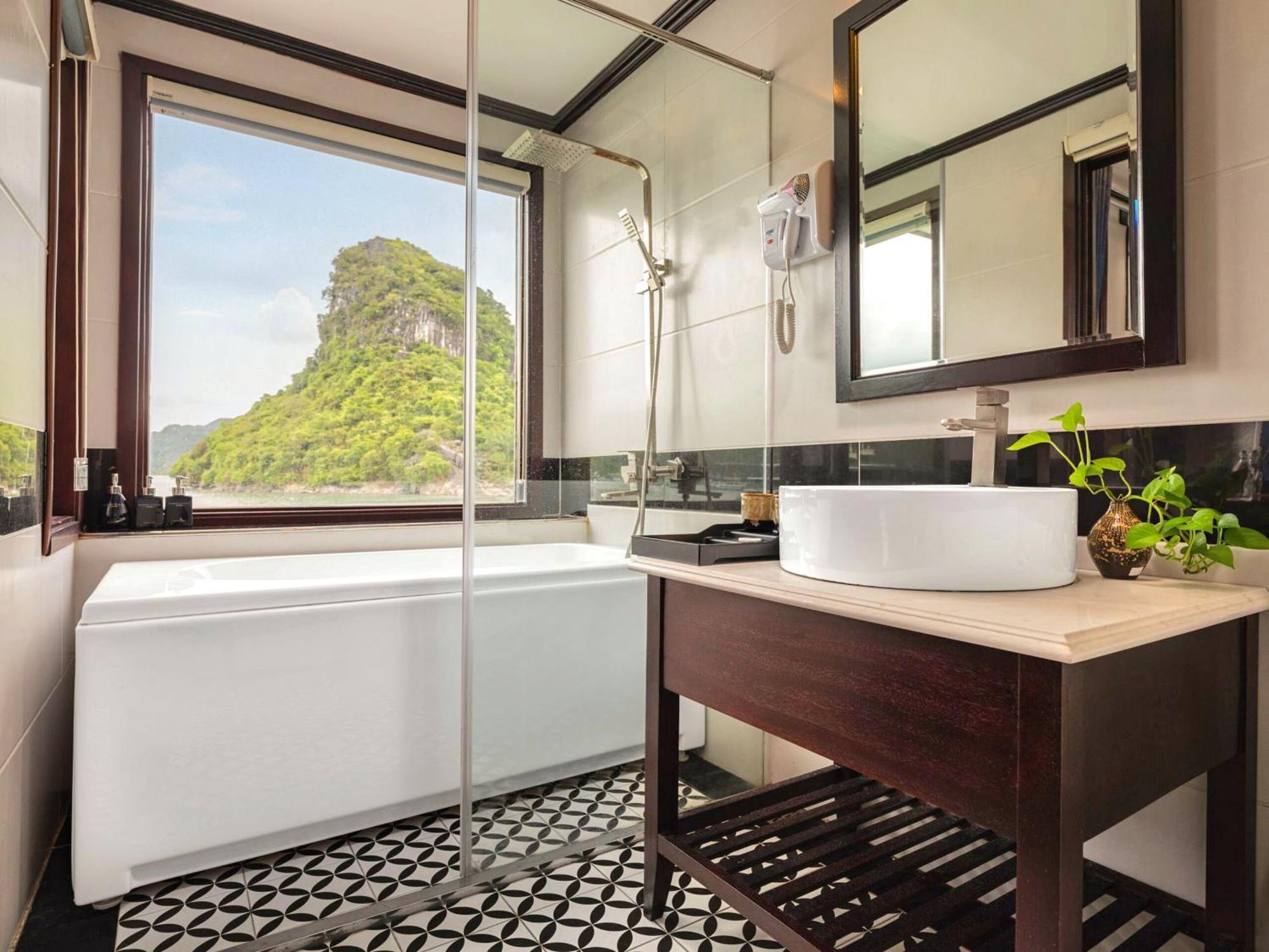 Hotel Le Journey Elegance Cruise Ha Long Exterior foto